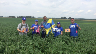 Solar eclipse student research team